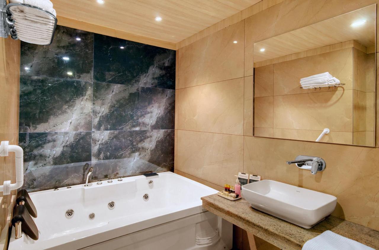 The Orchard Greens Resort - A Centrally Heated Property Manali  Ngoại thất bức ảnh